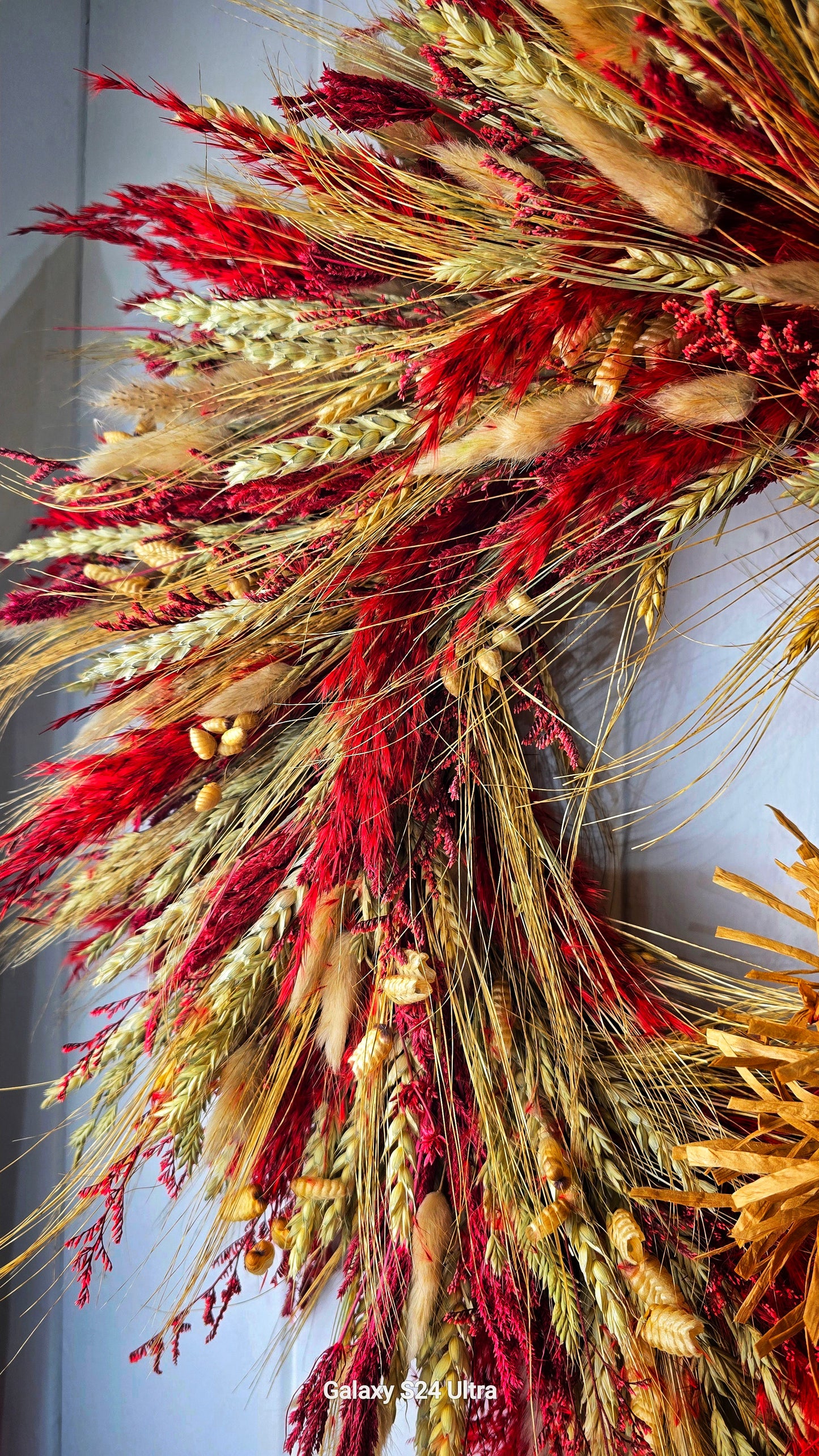 "The red meadows" wreath