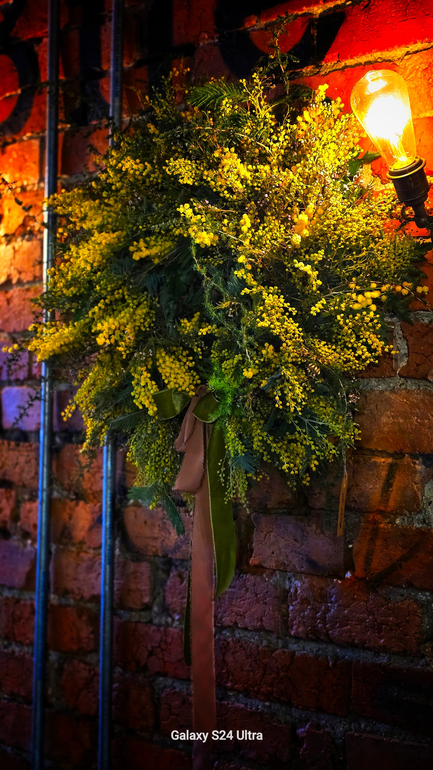 "Mimosa mood" - fresh wreath