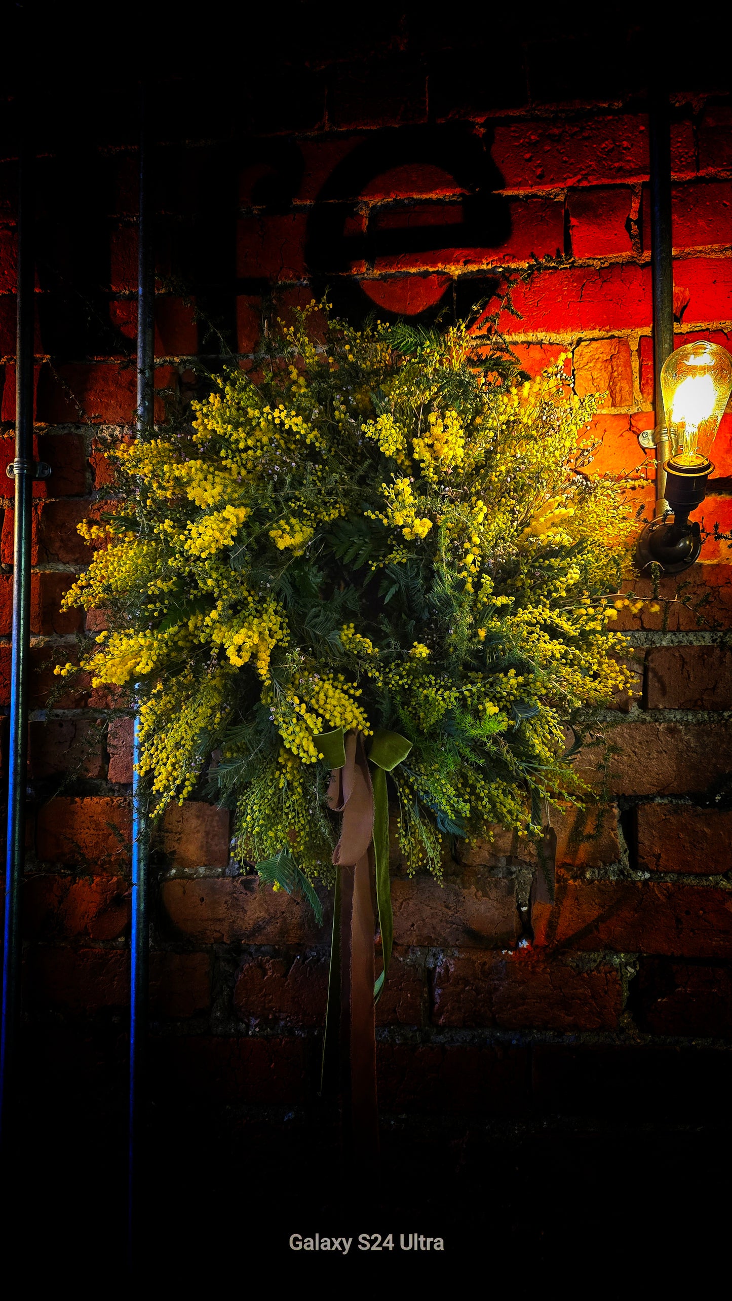 "Mimosa mood" - fresh wreath